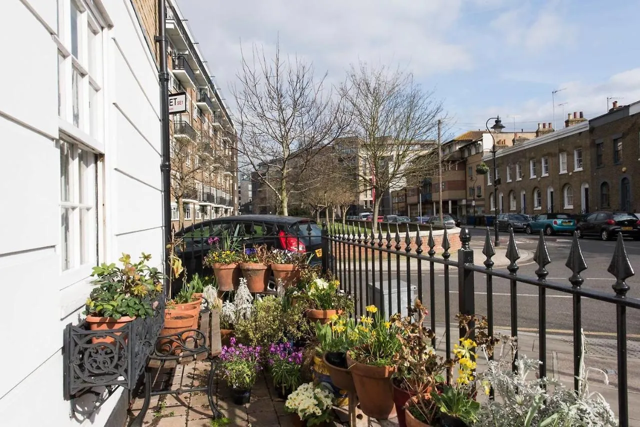 Semesterbostad Lovely 2 Bedroom Family Home Near Tower Bridge London