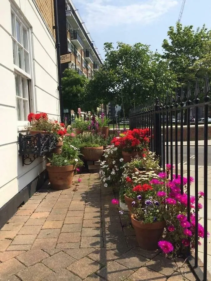 Lovely 2 Bedroom Family Home Near Tower Bridge London Semesterbostad