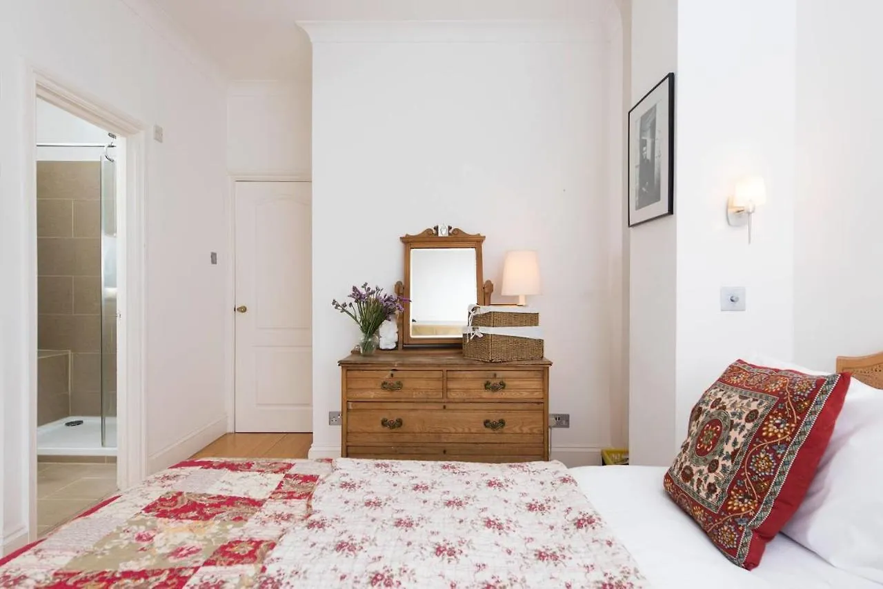 Lovely 2 Bedroom Family Home Near Tower Bridge London 0*,  United Kingdom